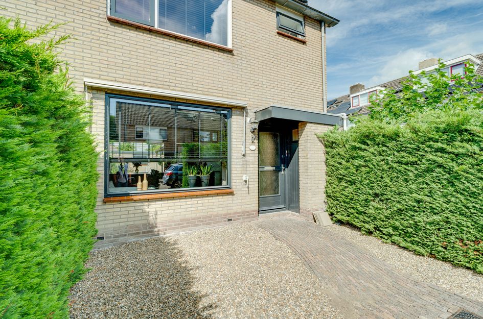 Burg van Trichtlaan 2