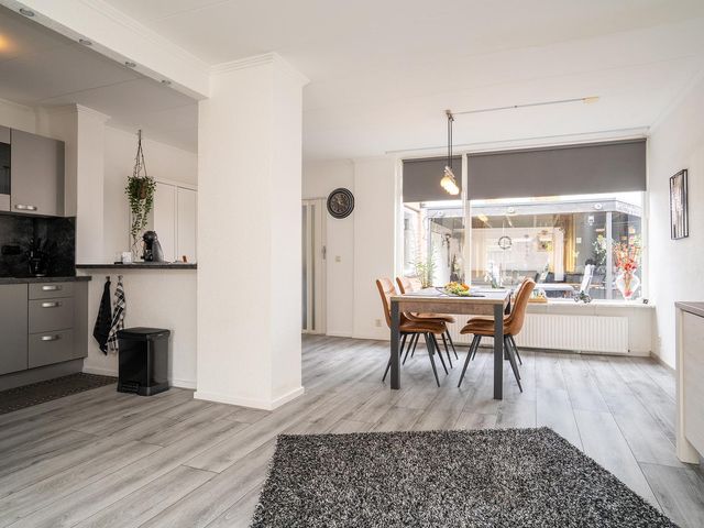 Robert Scottstraat 132, Enschede