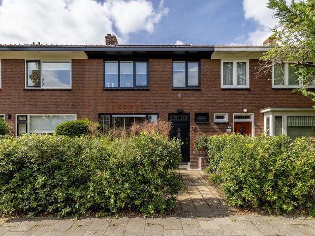 Prins Bernhardstraat 12, Barendrecht