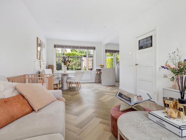 Prins Bernhardstraat 12, Barendrecht