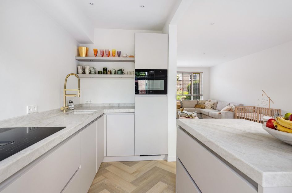 Prins Bernhardstraat 12