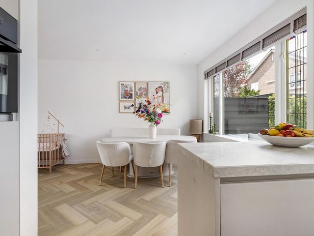 Prins Bernhardstraat 12, Barendrecht