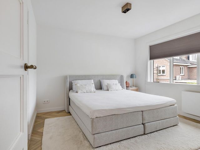 Prins Bernhardstraat 12, Barendrecht