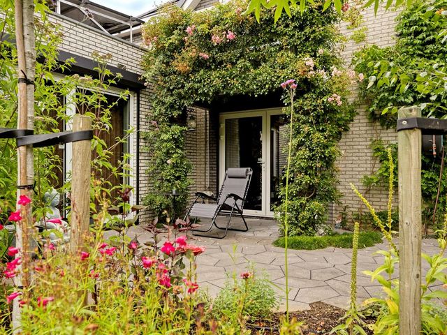 IJsbout 23, Zetten