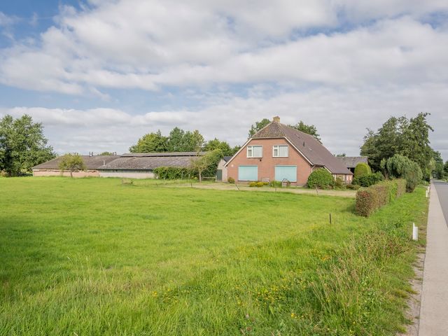Leemweg 27, Zwartebroek