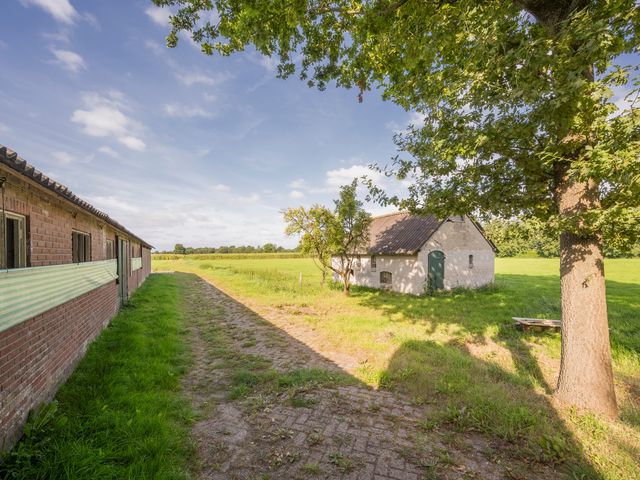 Leemweg 27, Zwartebroek
