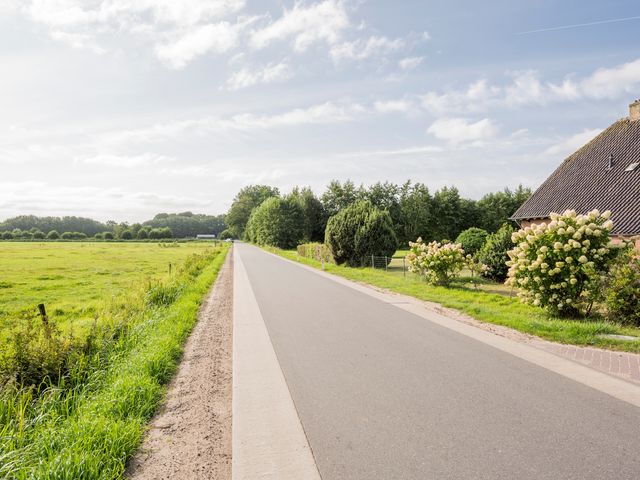 Leemweg 27, Zwartebroek
