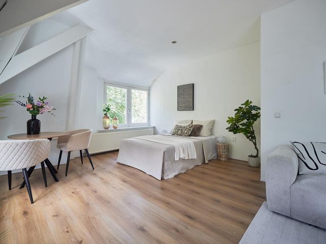 Heuvellaan 12F, Hilversum