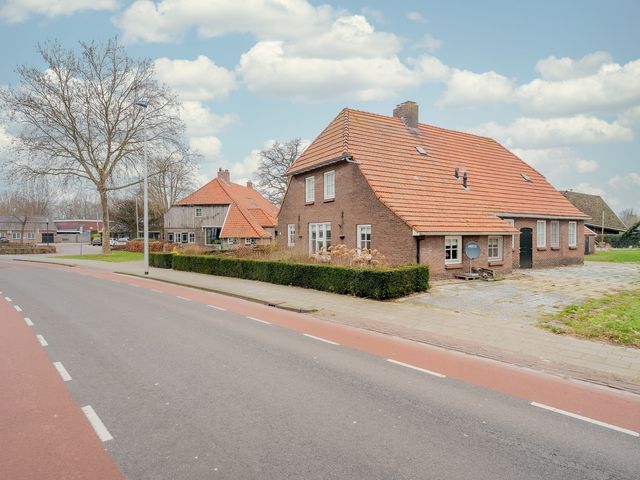 Dorpsstraat 21, Den Ham