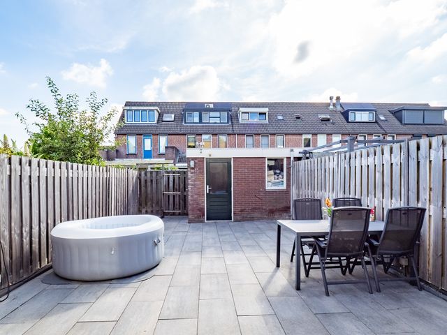 Tolgaarderlaan 16, Ijsselstein