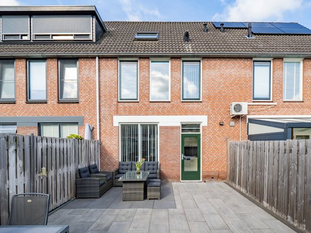 Tolgaarderlaan 16, Ijsselstein