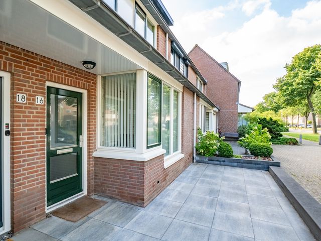 Tolgaarderlaan 16, Ijsselstein