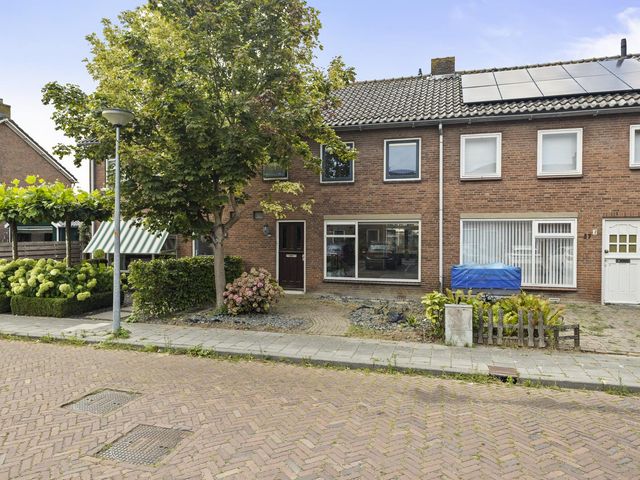 Van Steenstraat 35, Wieringerwerf