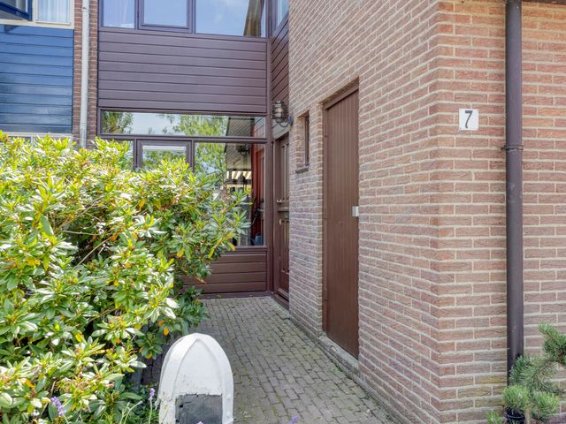 Van Beuningenplantsoen 7, Voorschoten