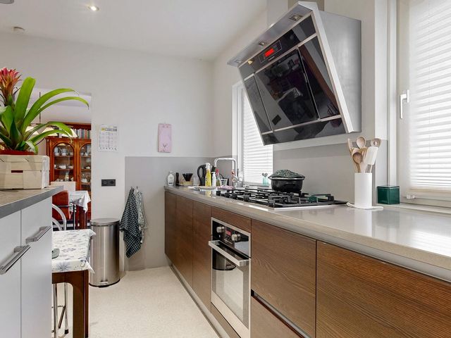 Van der Stockstraat 1, Geleen