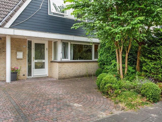 Bertha von Suttnerlaan 91, Amstelveen
