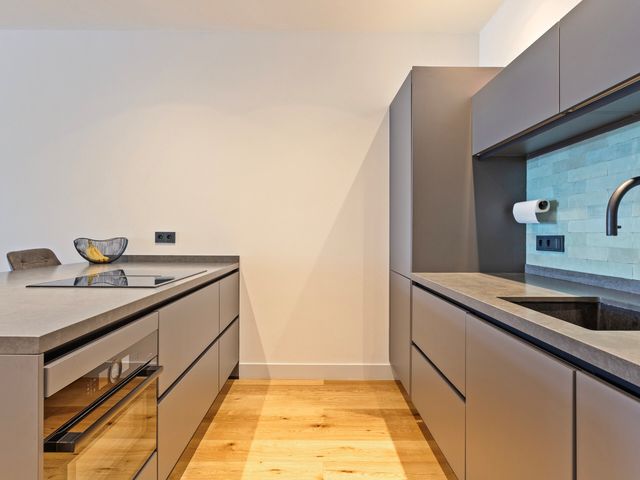 Kleine Veenkade 42, Den Haag