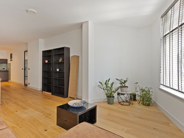 Kleine Veenkade 42, Den Haag