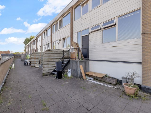 Grote Beer 9, Hoogeveen