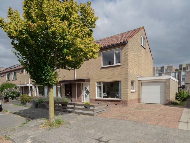 Munnikenweide 1, Beverwijk