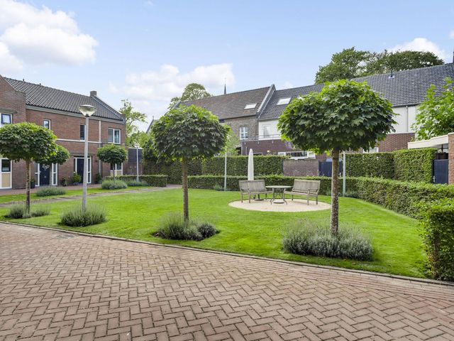 Biest 108, Weert