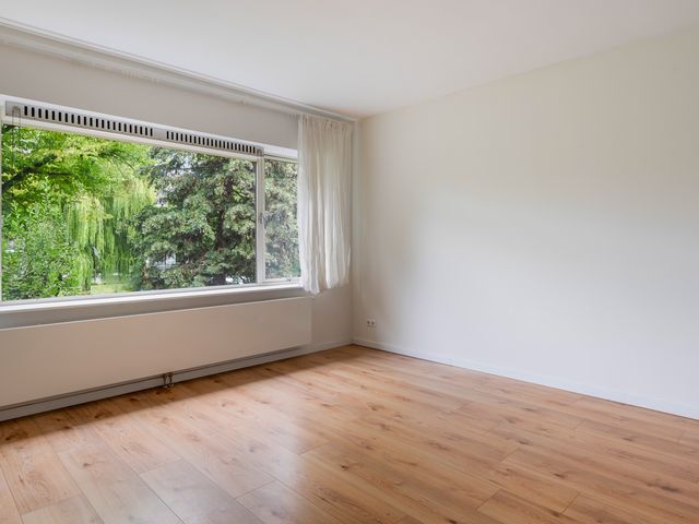 Laan van Nieuw Oosteinde 190, Voorburg