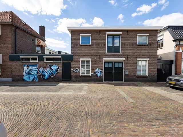 Trompstraat 2, Almelo