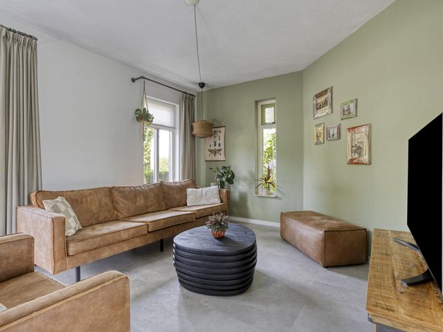 Meanderlaan 33, Tholen