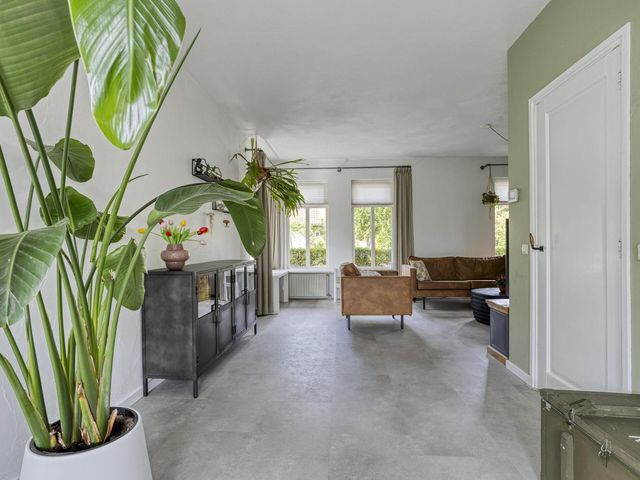 Meanderlaan 33, Tholen