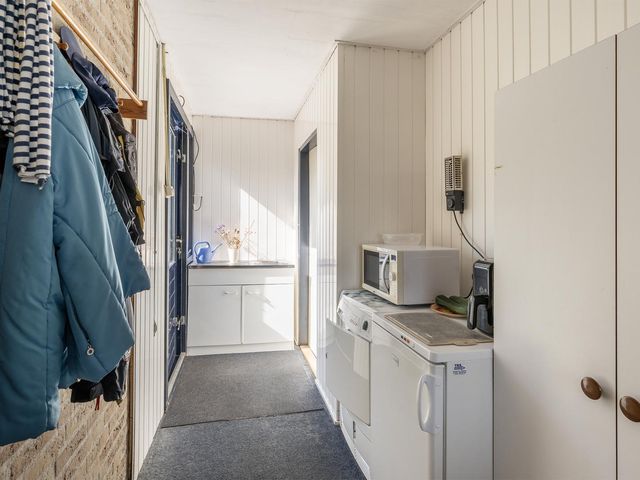 Watervliethof 15, Tholen
