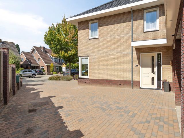 De Horst 1B, Rhenen