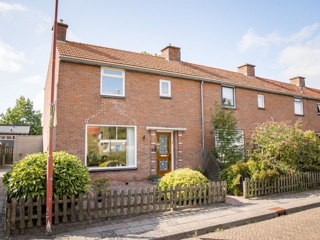 Lieuwkemastraat 28, Makkum