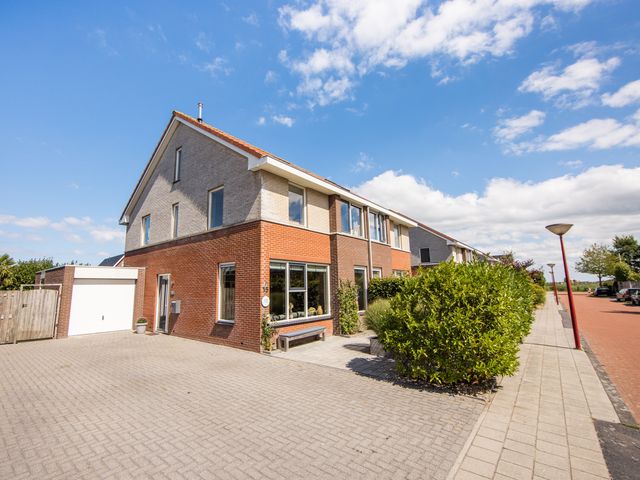 It Ferset 15, Makkum