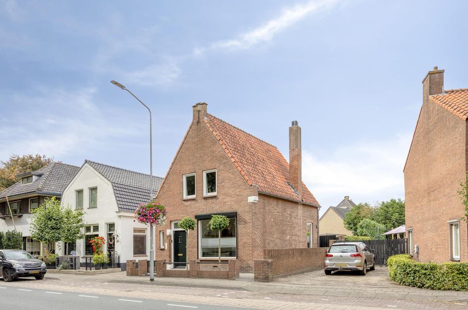 Adelstraat 25