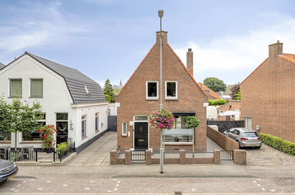 Adelstraat 25