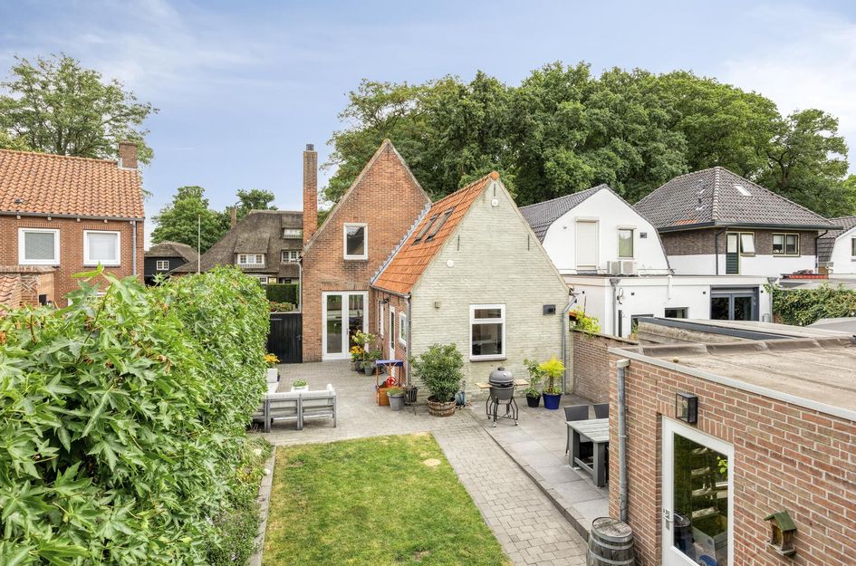 Adelstraat 25