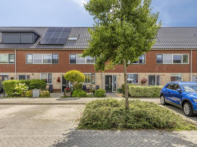 Pernisstraat 24, Zoetermeer