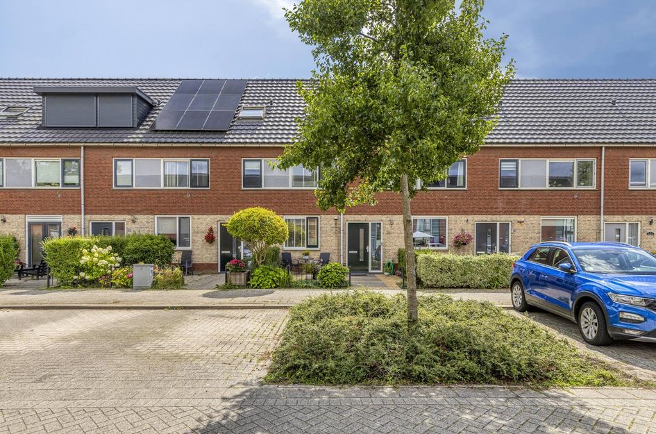 Pernisstraat 24