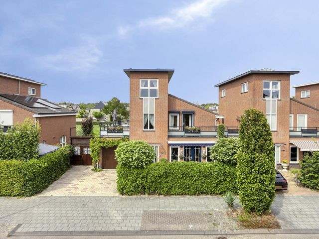 Bachlaan 20, Oud-Beijerland