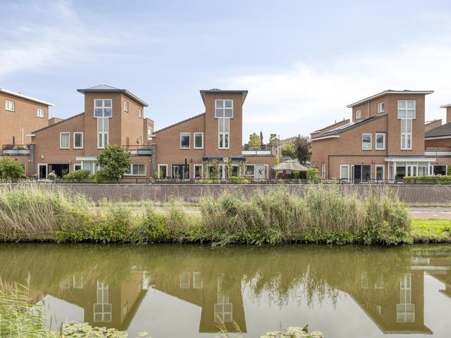 Bachlaan 20, Oud-Beijerland