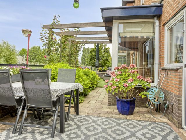 Bachlaan 20, Oud-Beijerland