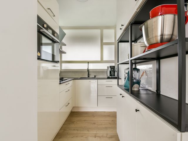 Bos en Vaartlaan 114, Amstelveen