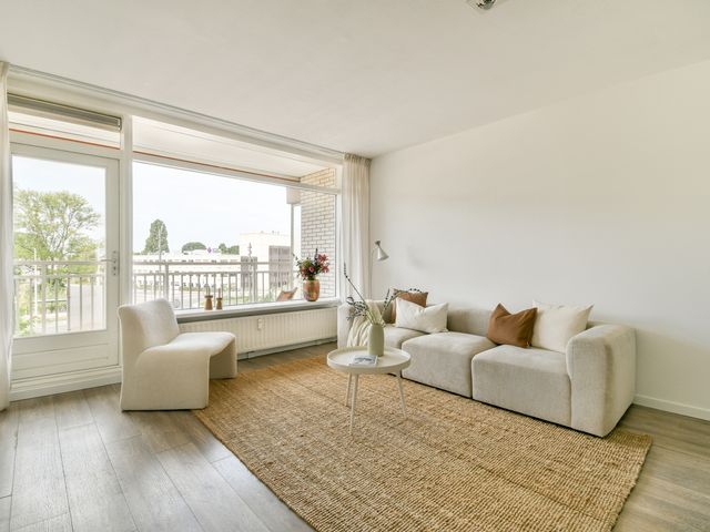 Westelijk Halfrond 379, Amstelveen