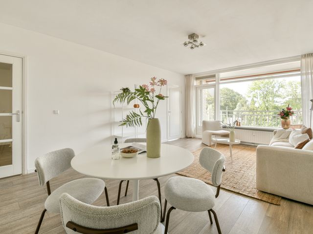 Westelijk Halfrond 379, Amstelveen