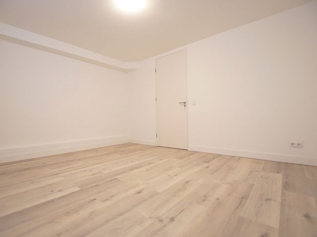 Paradijslaan 120A, Rotterdam