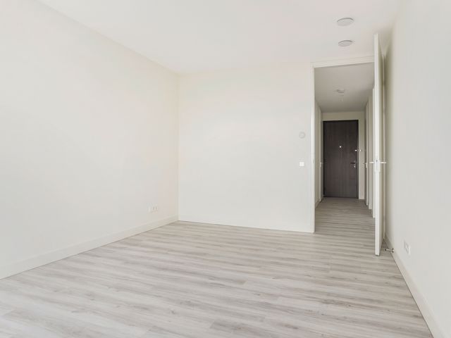 Stationsstraat 48, Rhoon