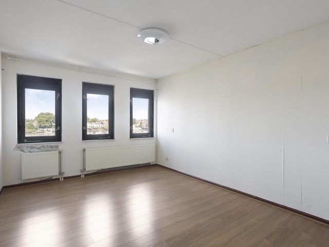 Justpier 94, Zaandam