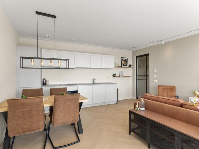 Mahoniehout 443, Zaandam