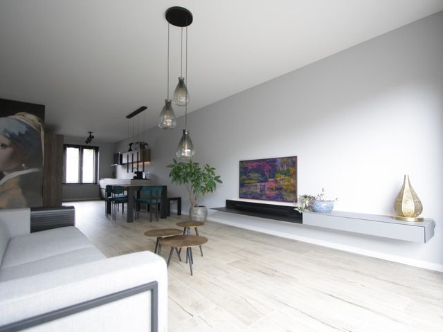 Brasem 4, Waddinxveen