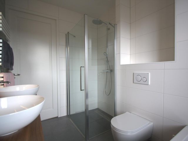 Brasem 4, Waddinxveen